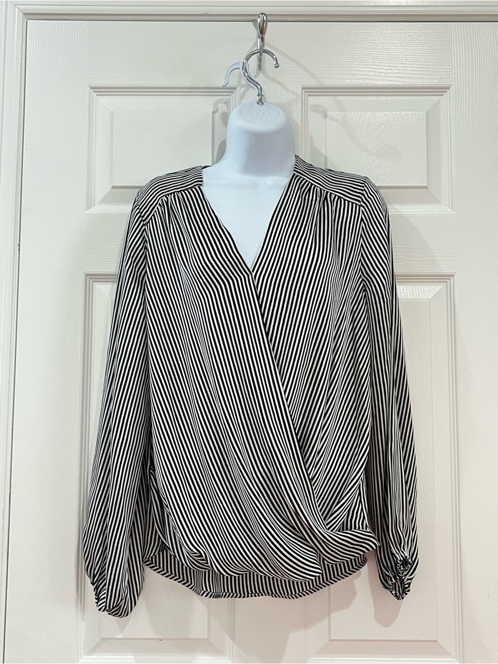 T Tahari Wrap Front Blouse Size M/M – Black & White Stripe